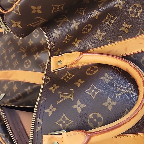 Authentic Louis Vuitton  Bandolier 50 - Picture 15 of 16